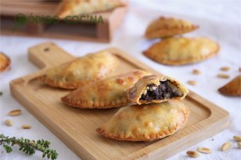 Empanadillas de morcilla y manzana