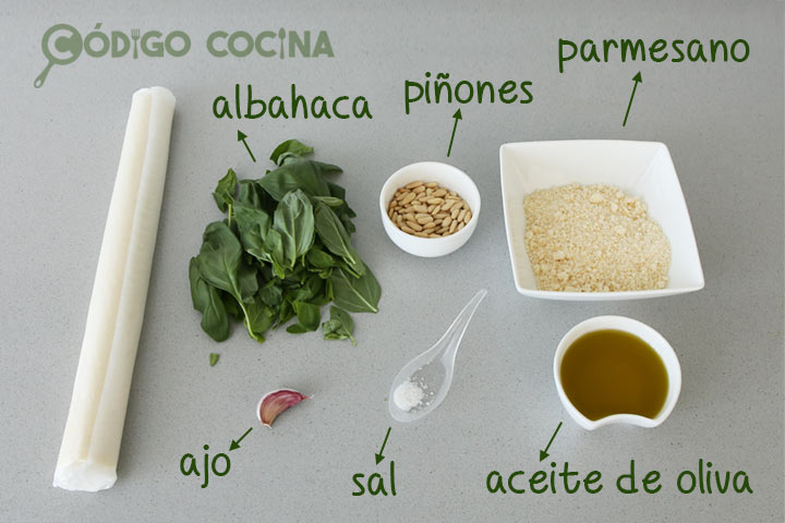 Ingredientes para hacer aperitivo de hojaldre con pesto