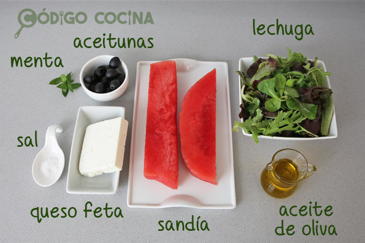 Ingredientes para hacer ensalada de sandia con queso feta