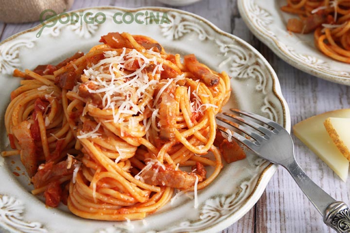 Pasta a la amatriciana casera