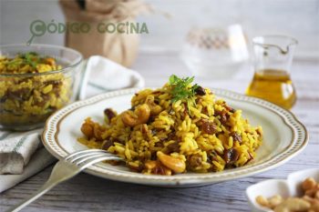 Arroz al curry para guarnición