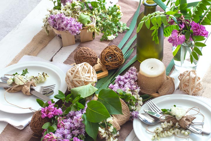 Decorar la mesa del comedor con elementos naturales