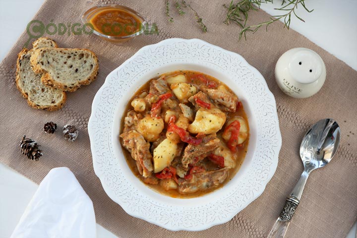 Caldereta de cordero con patatas