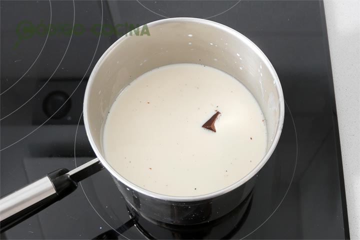 Chocolate a la taza con leche