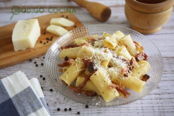 Receta de pasta alla gricia