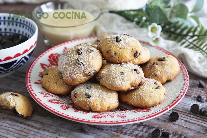 Pastas de chocolate y leche condensada crujientes y caseras
