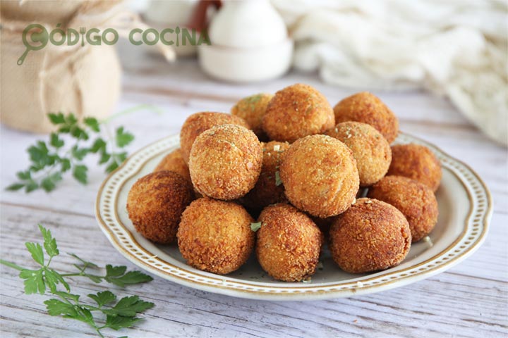 Falsas croquetas de atún y queso ricotta
