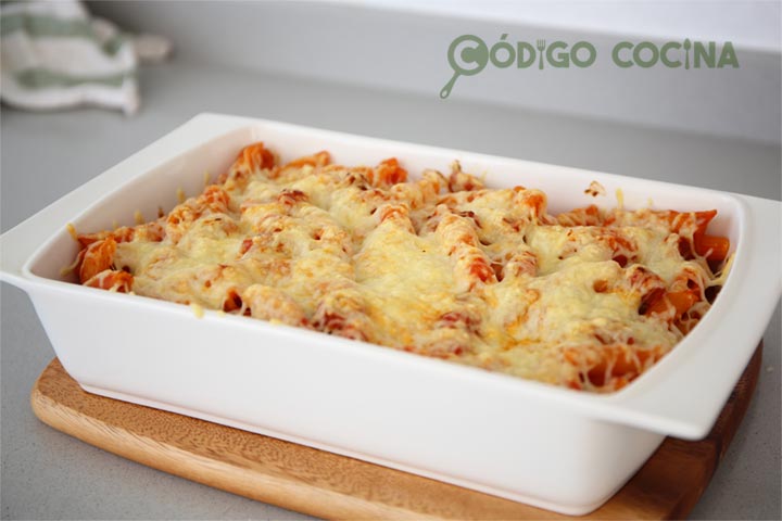 Macarrones gratinados con chorizo