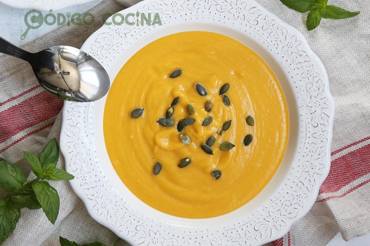 Crema de calabaza con aceite de oliva virgen extra premium
